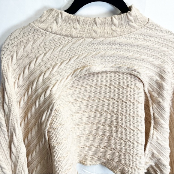 Beige Tan Knit Plus Size Cut Out Front Crop Shawl Sweater XL - Picture 4 of 4